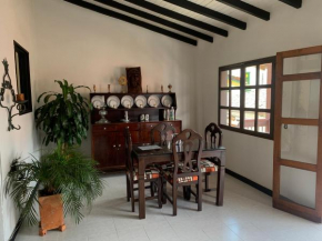 Casa linda jardín